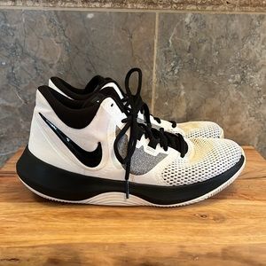 Nike Air Precision II men’s size 9 court shoe white gray black
